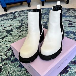 NWT madden girl platform boots, 8.5